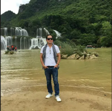 Khách hàng